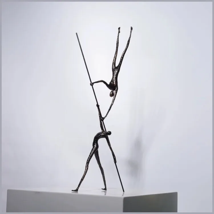 Статуэтка Climbing Acrobats