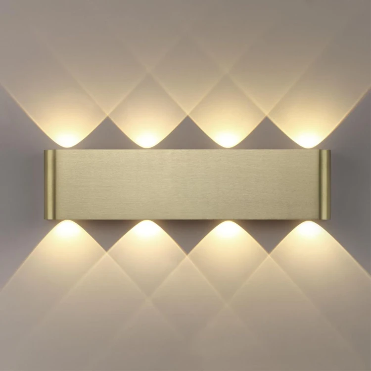 Настенный светильник Odeon Light Hightech Magnum 7107/8WL