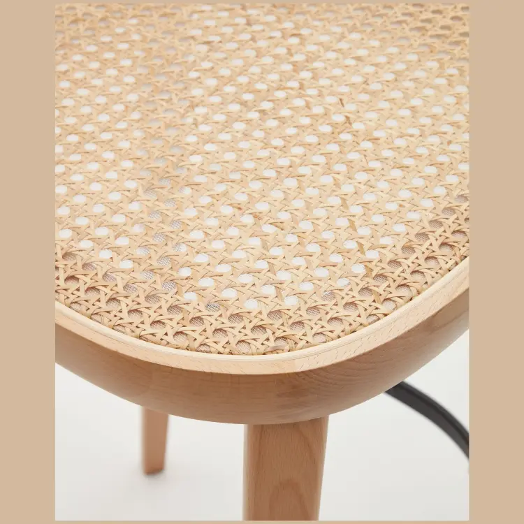 Барный стул Romane из бука с натуральной отделкой шпона ясеня и сиденьем из ротанга