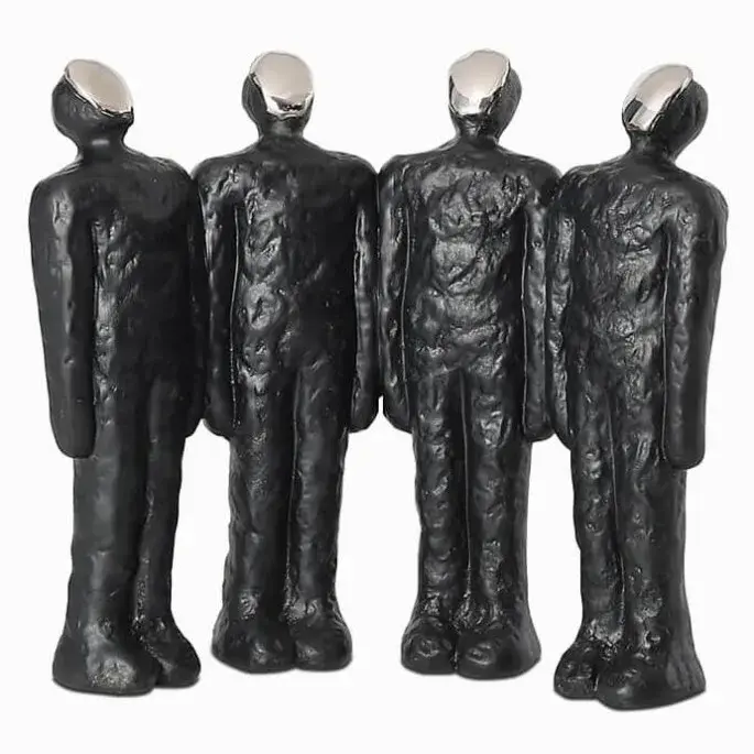 Статуэтка Figure