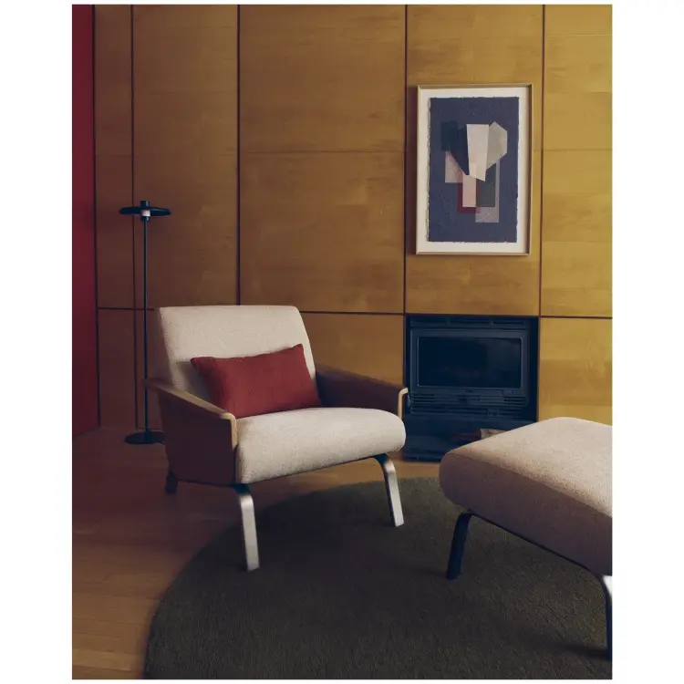 Кресло Amsen бежевое из дубовой фанеры со стальными ножками