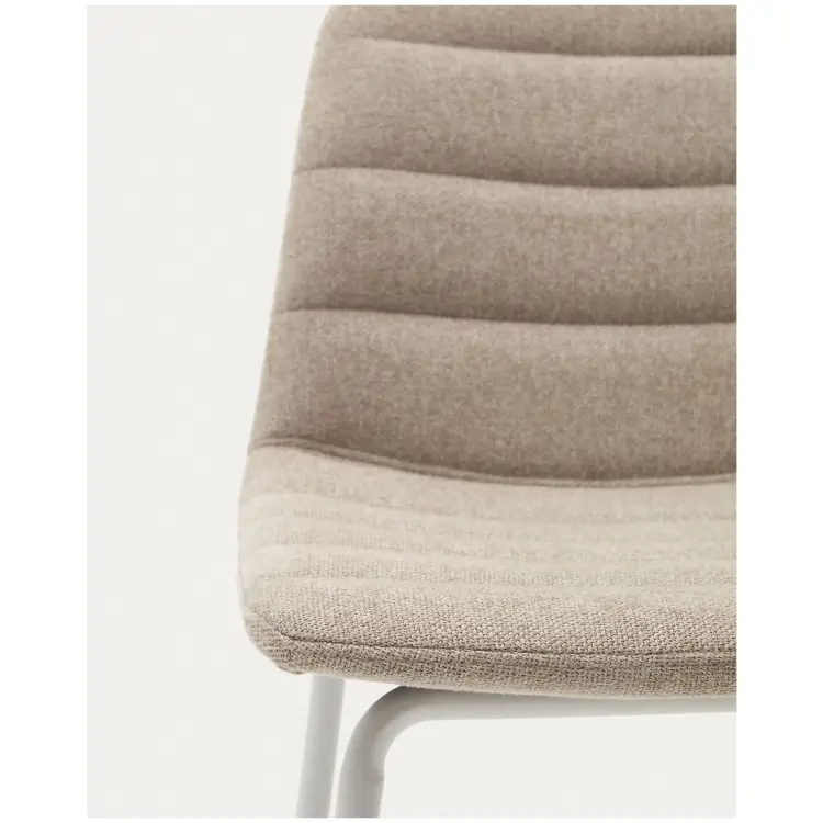 Полубарный стул Zunilda из синели бежевого цвета и стали с матовой белой отделкой