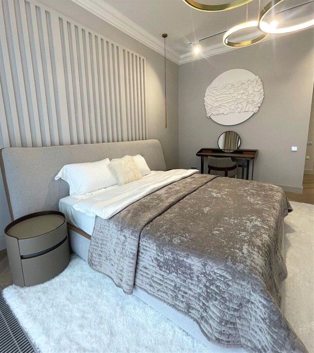 Двуспальная кровать Rever