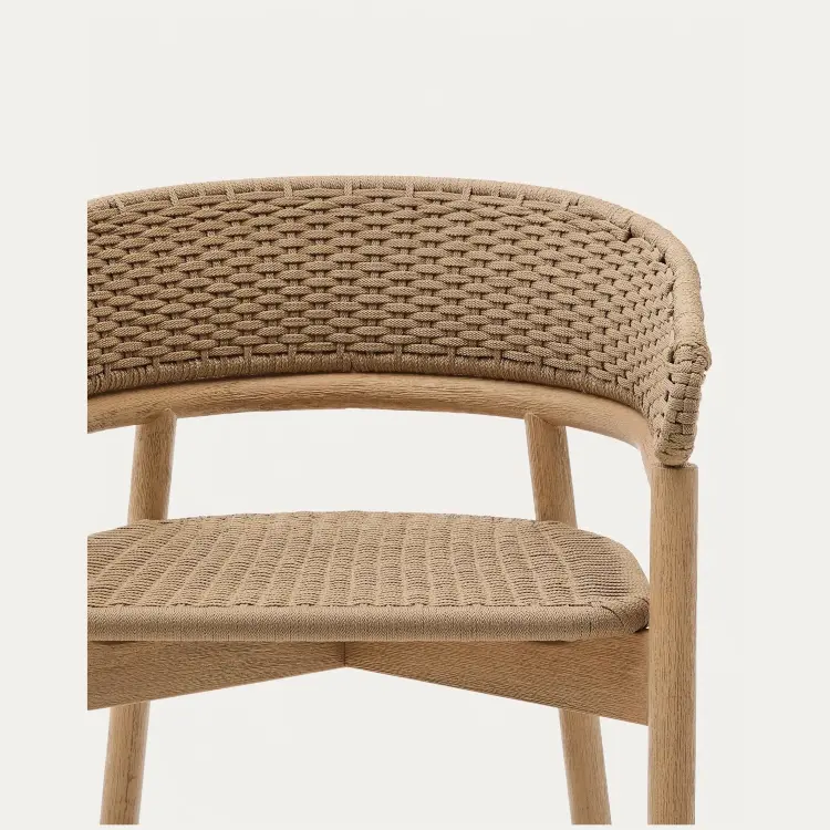 Барный стул Arinella из массива акации с натуральной отделкой и бежевой веревкой, высота 75 см