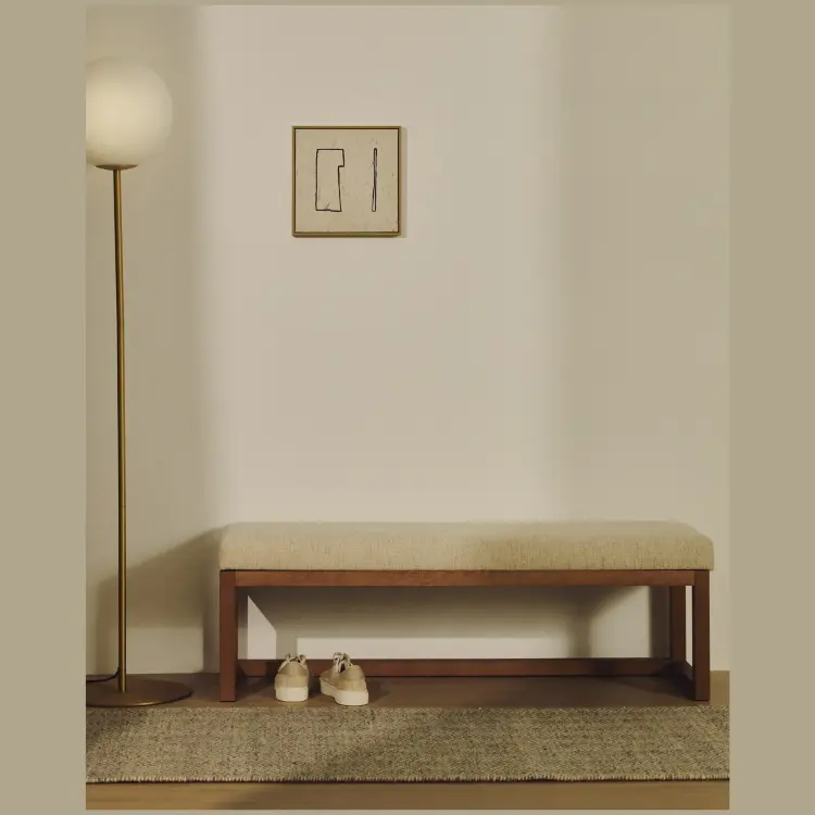 Банкетка Loya из бежевого шенилла и бука с отделкой орех 128 см