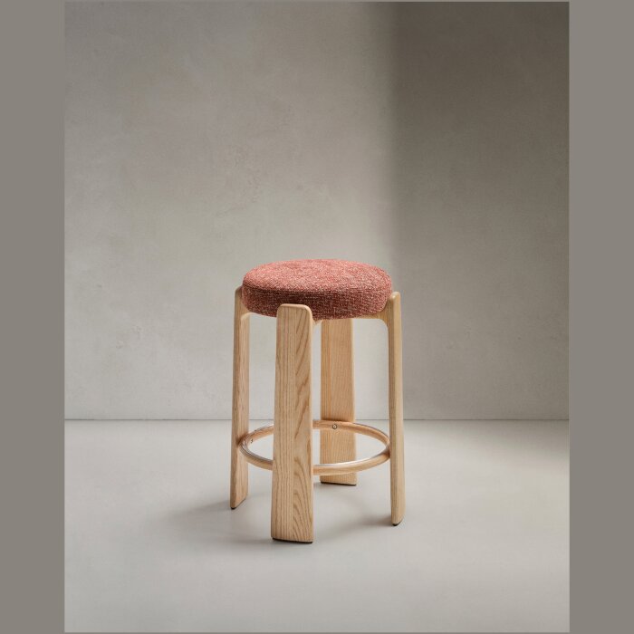 Granite Барный табурет из терракотового шенилла и массива ясеня в натуральной отделке 75 см