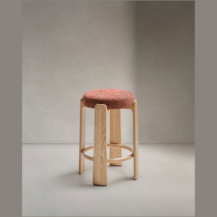 Granite Барный табурет из терракотового шенилла и массива ясеня в натуральной отделке 75 см