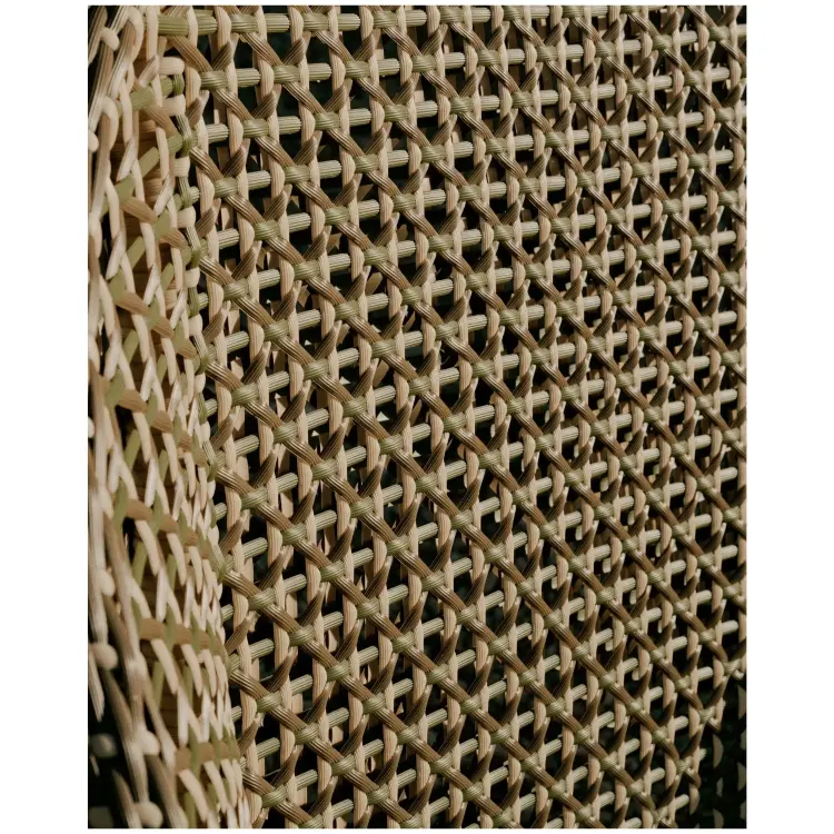 Кресло Olbia с высокой спинкой из искусственного ротанга и массива тика