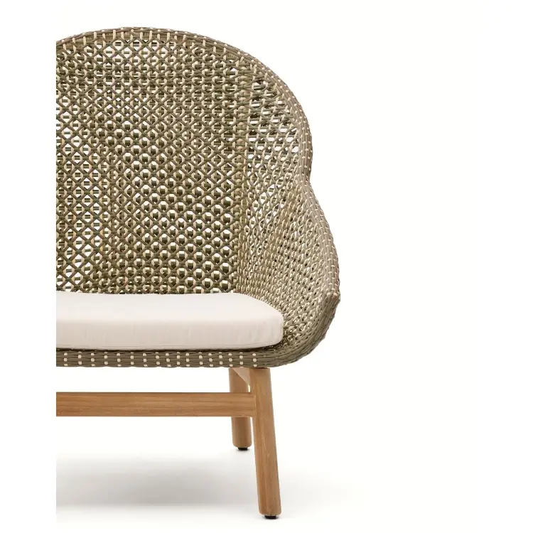 Кресло Olbia с высокой спинкой из искусственного ротанга и массива тика