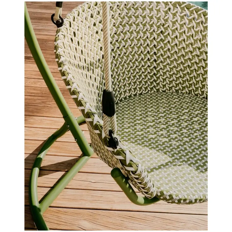 Подвесное кресло Saliga зеленого цвета из алюминия и искусственного ротанга