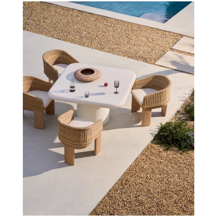 Стул Xoriguer из искусственного ротанга и 100% массива эвкалипта