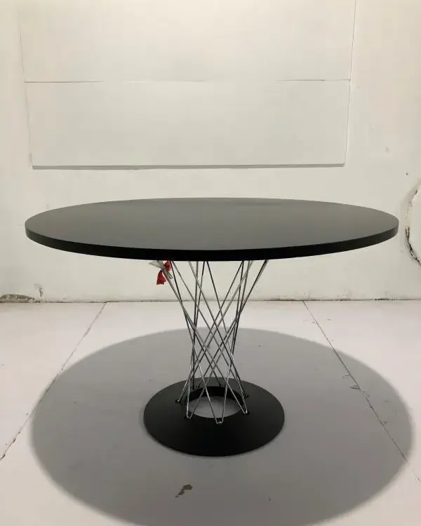 Стол Isamu Noguchi Cyclone