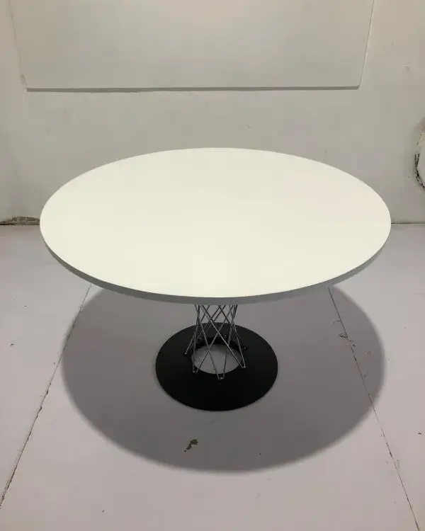 Стол Isamu Noguchi Cyclone