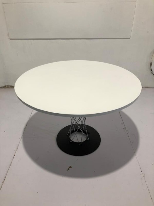 Стол Isamu Noguchi Cyclone