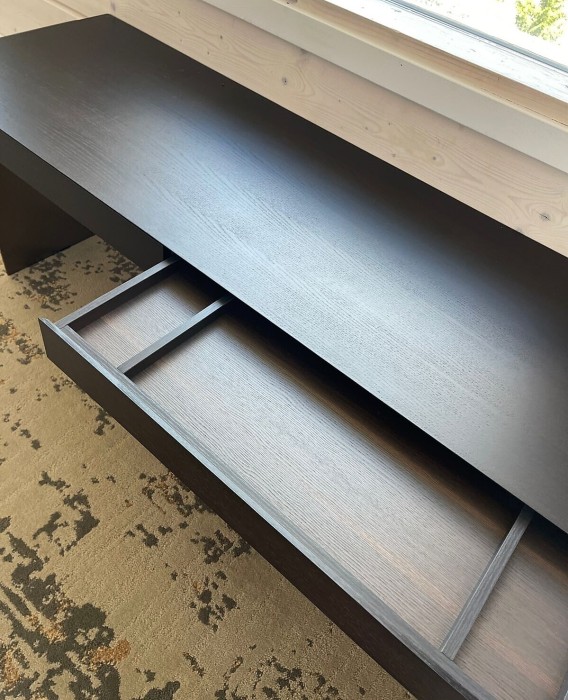 Стол письменный Carson M