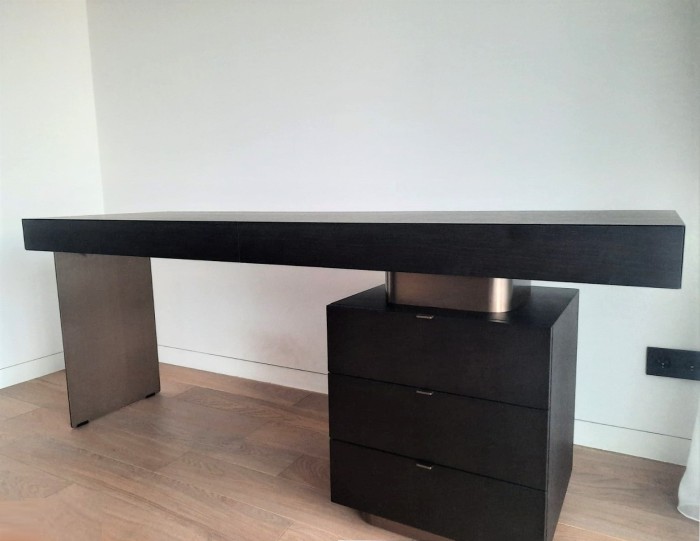 Стол письменный Carson M