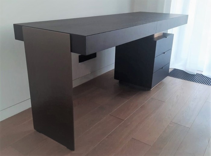 Стол письменный Carson M