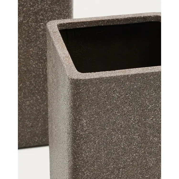 Набор из 2 высоких кашпо Minoa коричневого цвета из песчаника 44 x 44 см