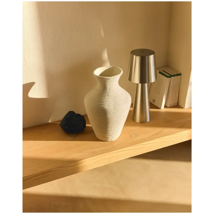 Ваза Pria из папье-маше бежевого цвета, 36см