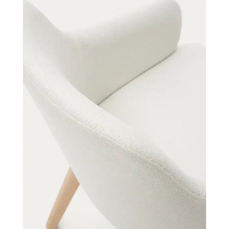 Стул Nelida из бежевой синели с ножками в натуральной отделке