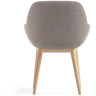 Стул Konna из светло-серой ткани букле с ножками из массива ясеня
