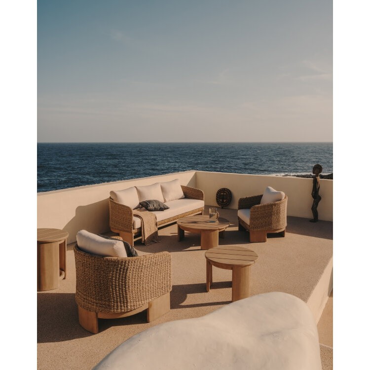 Кресло Xoriguer из искусственного ротанга и 100% массива эвкалипта