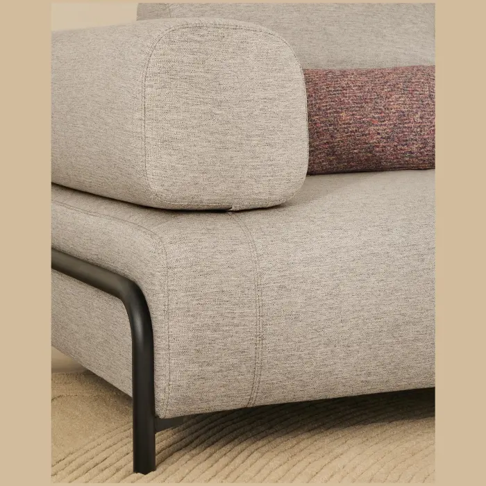 2-местный диван Compo серо-бежевого цвета с чёрным металлическим каркасом, 200 см