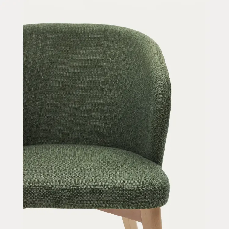 Стул Darice из зеленой синели с ножками в натуральной отделке