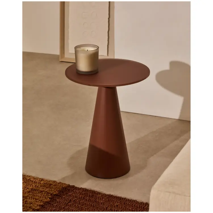 Приставной столик Wilshire из стали с закаленным стеклом с матовой терракотовой отделкой Ø35 см