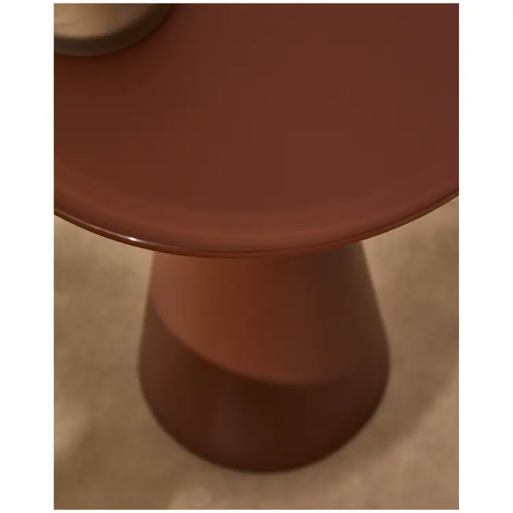 Приставной столик Wilshire из стали с закаленным стеклом с матовой терракотовой отделкой Ø35 см