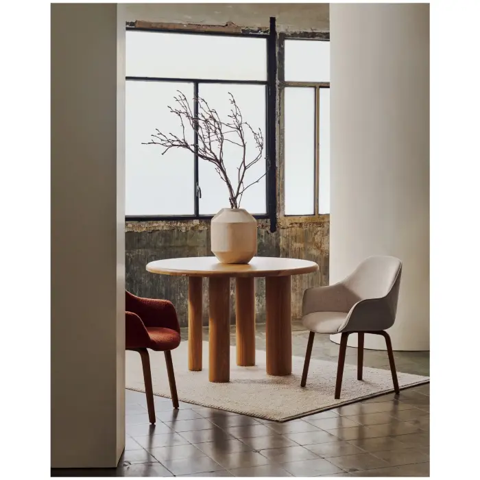 Aleli Стул из белой синели и ножками из ясеня с отделкой под орех