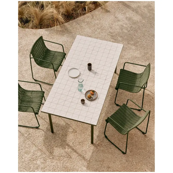 Уличный стол Maurina из зеленой оцинкованной стали с плиткой цвета экрю 182 x 91 см