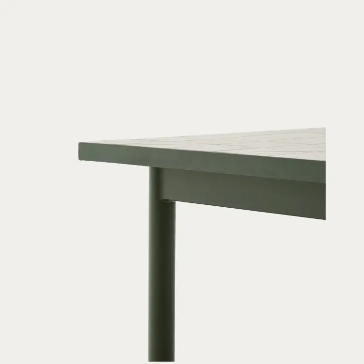 Уличный стол Maurina из зеленой оцинкованной стали с плиткой цвета экрю 182 x 91 см