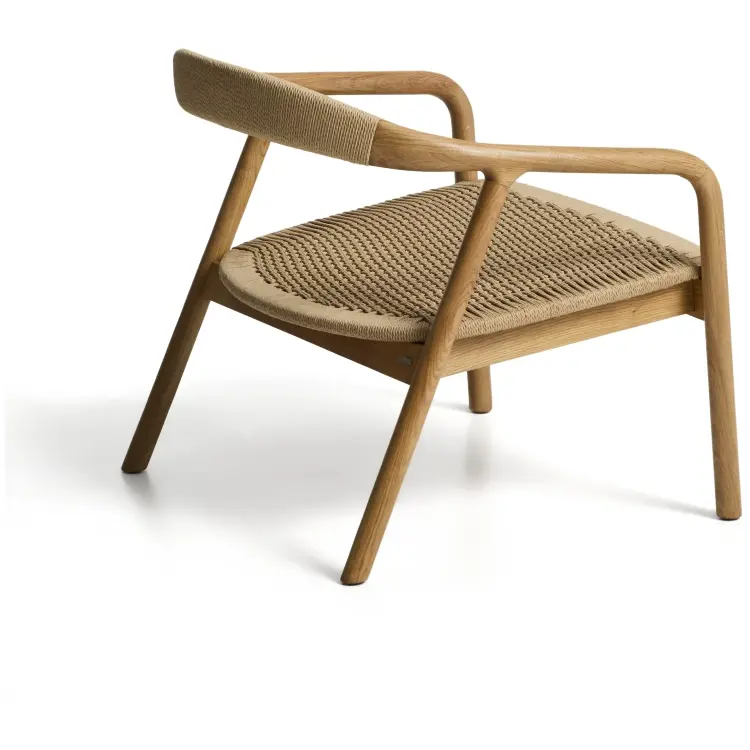 Кресло уличное Derile из дуба с натуральной отделкой и бежевой веревки