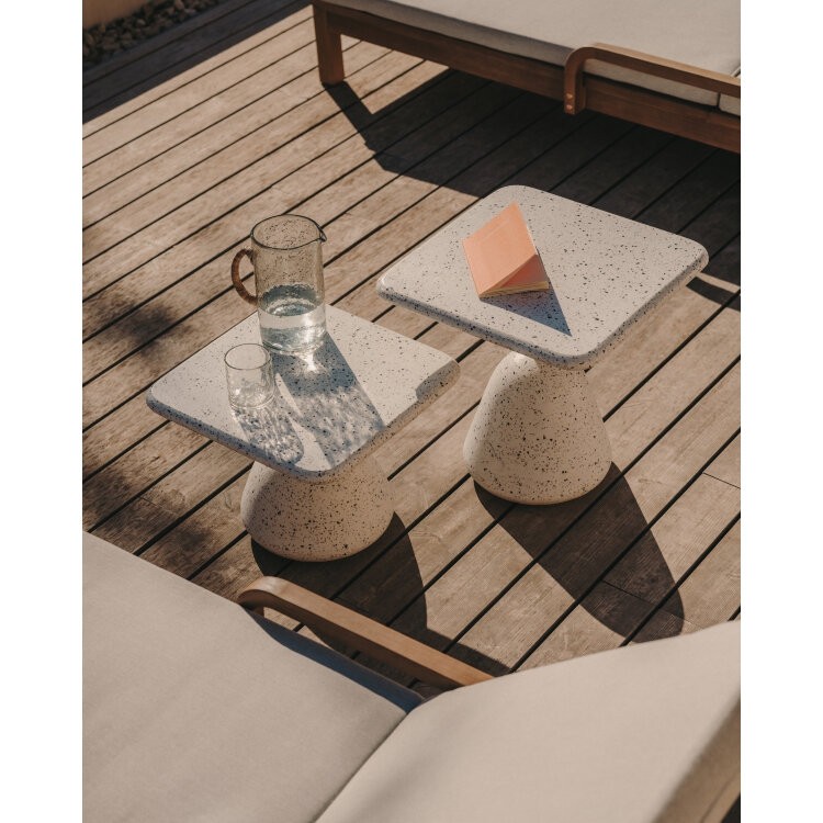 Журнальный столик Saura со столешницей из белой терраццо