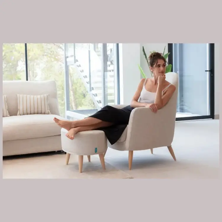 Пуф на ножках Miranda