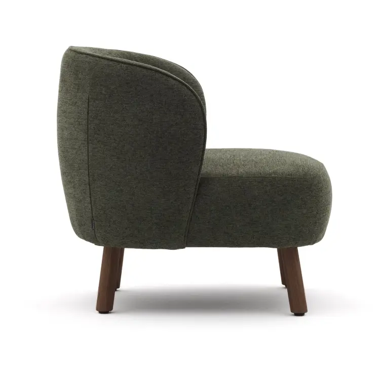 Кресло Ulit из зеленой синели с ножками из ясеня с отделкой под орех