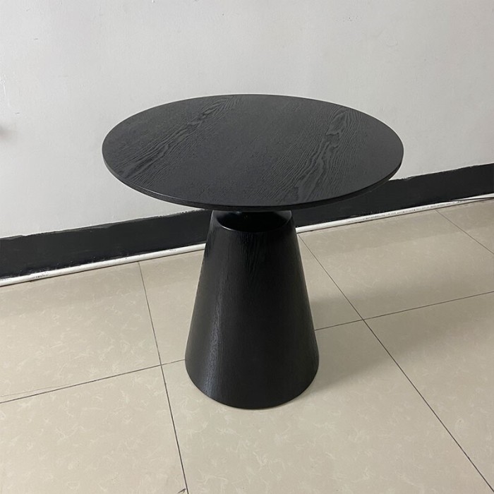Стол журнальный черный Nicole Occasional Table