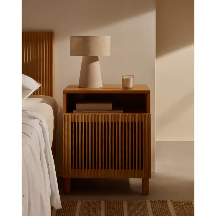 Beyla Прикроватная тумбочка из массива ясеня с дубовым шпоном, 53 x 62 см