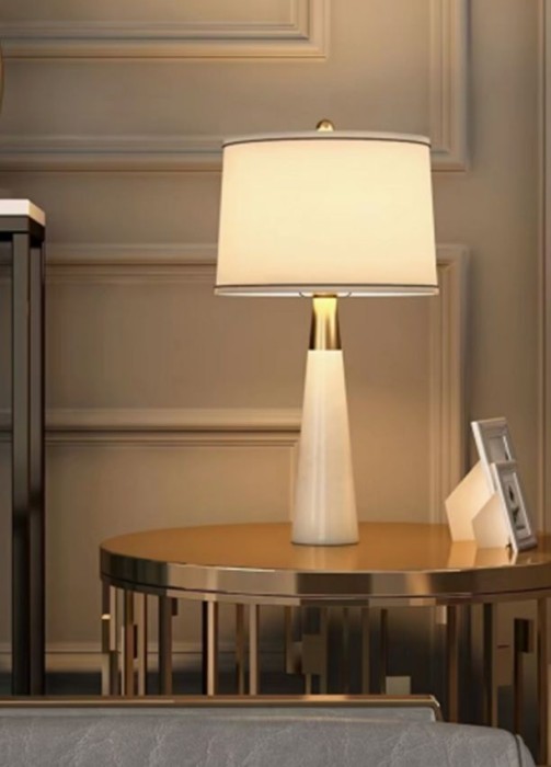 Лампа настольная Betty