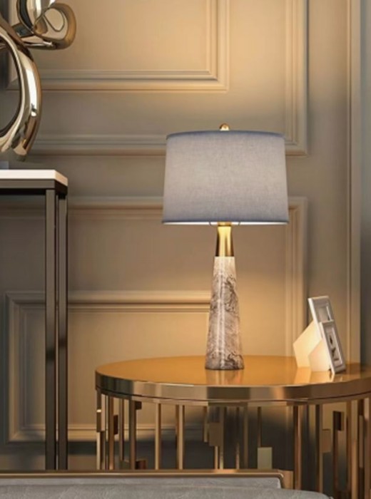 Лампа настольная Betty