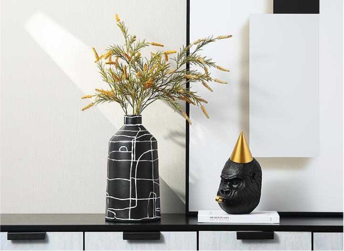 Ваза White line narrow mouth