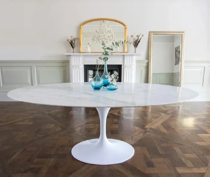 Стол Tulip Oval Marble