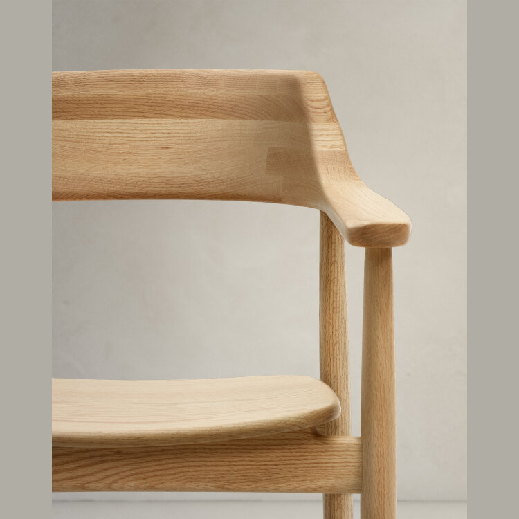 Стул Fondes из массива дуба с натуральной отделкой FSC Mix Credit