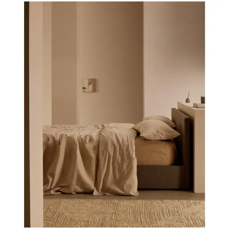 Nahiri Мягкая серая кровать для матраса размером 180 x 200 см