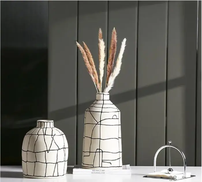 Ваза Black line narrow mouth vase B