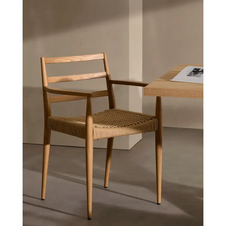 Analy Стул из массива дуба с натуральной отделкой и сиденьем из веревки