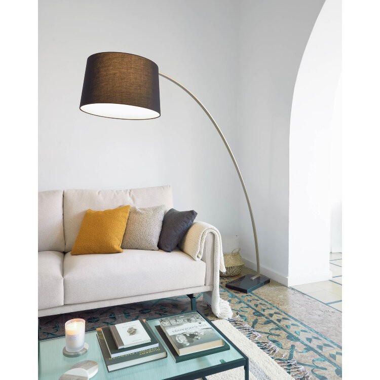 Торшер Juhe из металла золотого цвета и черного мрамора