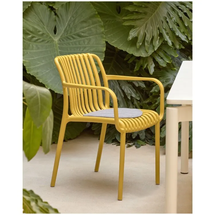 Садовый стул Isabellini в горчичном цвете