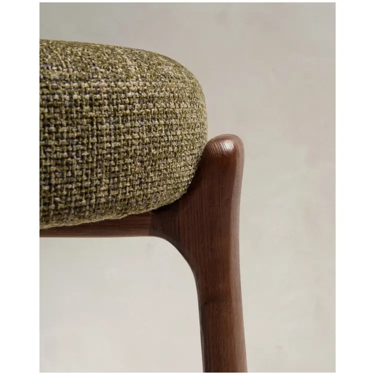 Granite Барный табурет из зеленого шенилла и массива ясеня в отделке орех 75 см